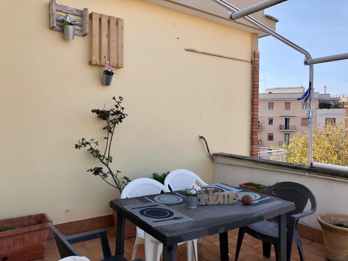 ローマLa Terrazza Del Soleアパートメント エクステリア 写真